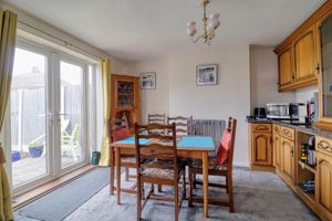 Diner- click for photo gallery